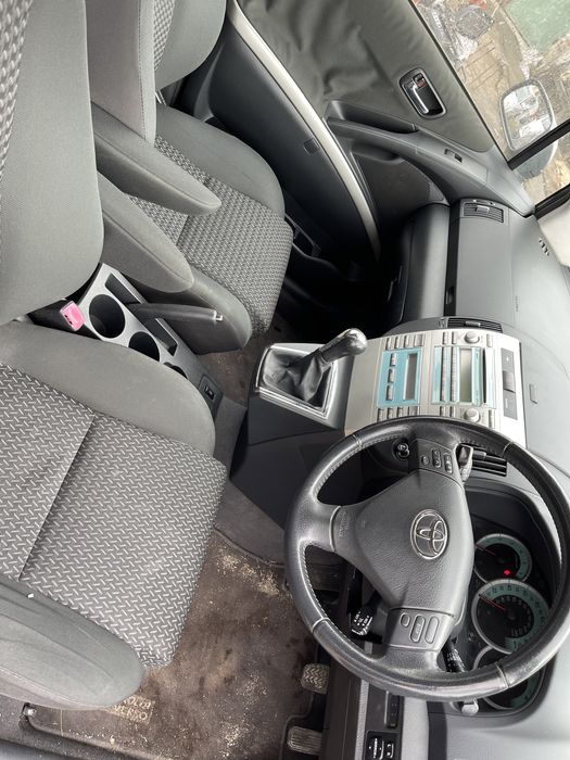 НА ЧАСТИ Корола Версо Corolla Verso 2.2D4D 136к.с 2008г.