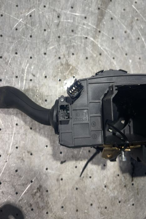 Ansamblu manete cu spria volan 8E0 953 549 Q Audi A4 B7