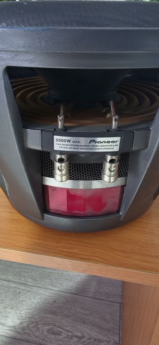 Difuzor bass subwoofer auto Pioneer sistem audio masina 1000w