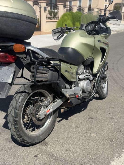 Honda Transalp XL650V