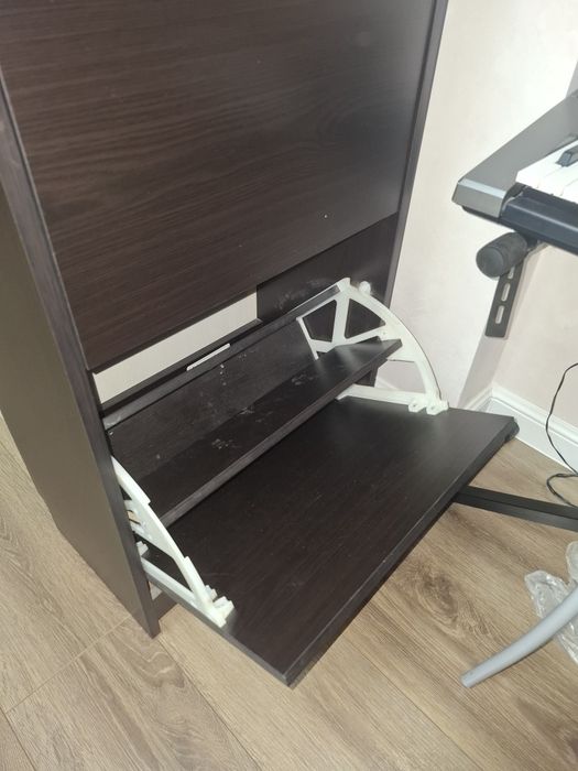 Продам обувницу 2хуровневая