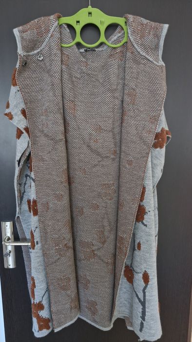 Poncho de dama tricotat