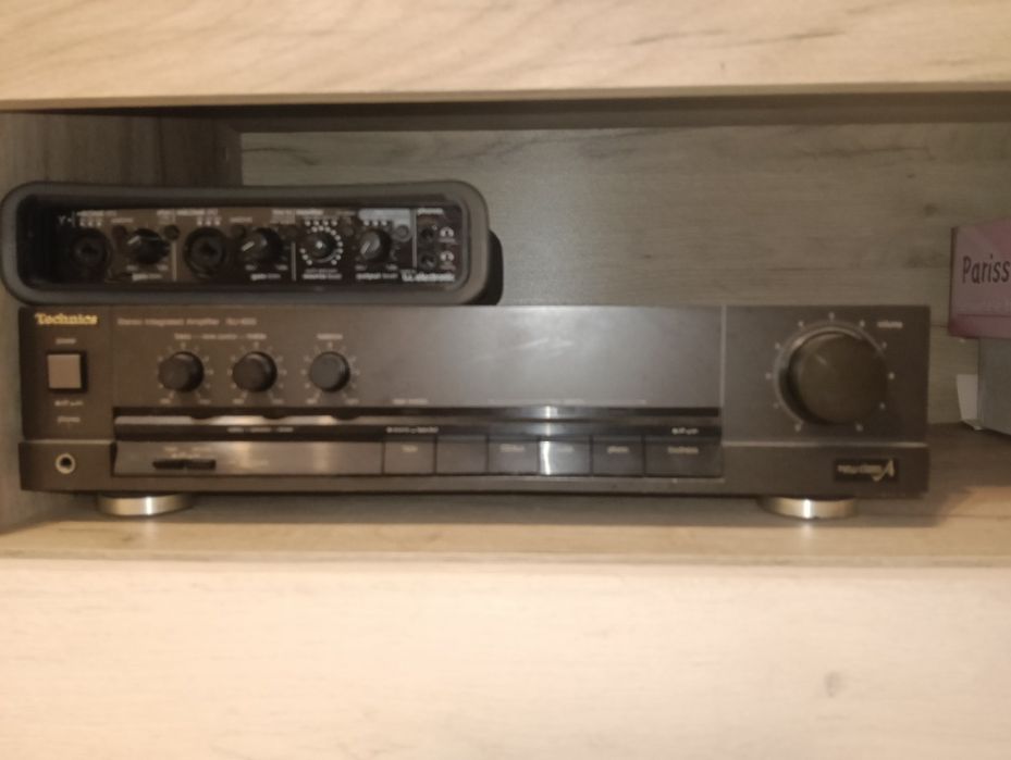 Boxe si amplificator hifi