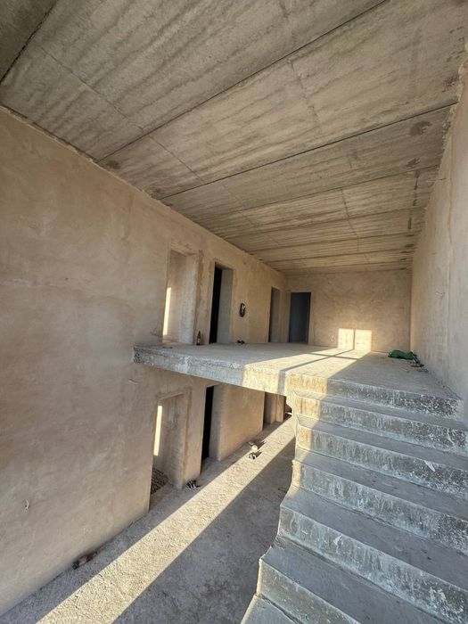 Yangiariq tuman markazida 375m² kotejlar!
Янги курилаётган 3-етажли