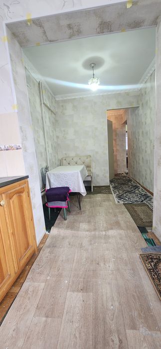 Срочно продается 2 ком.. квартира Мархабо