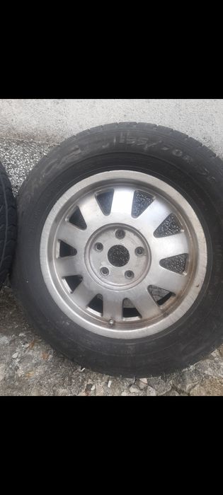 Гуми с джанти  195 70 15с за бус