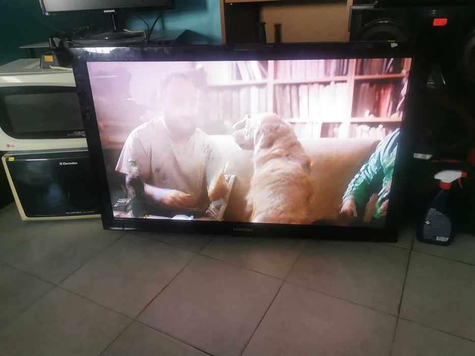 Плазмен телевизор Samsung PS42C450B1W - 42 инча