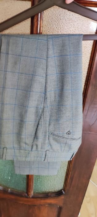 Костюм серый  9000тг