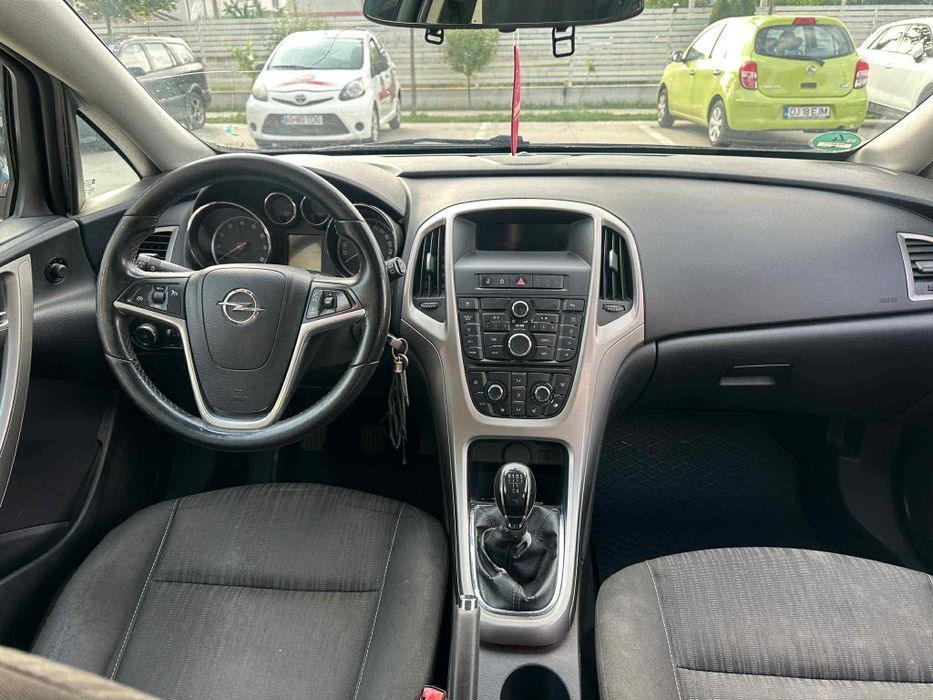 OPEL Astra 2010 — imagine 1
