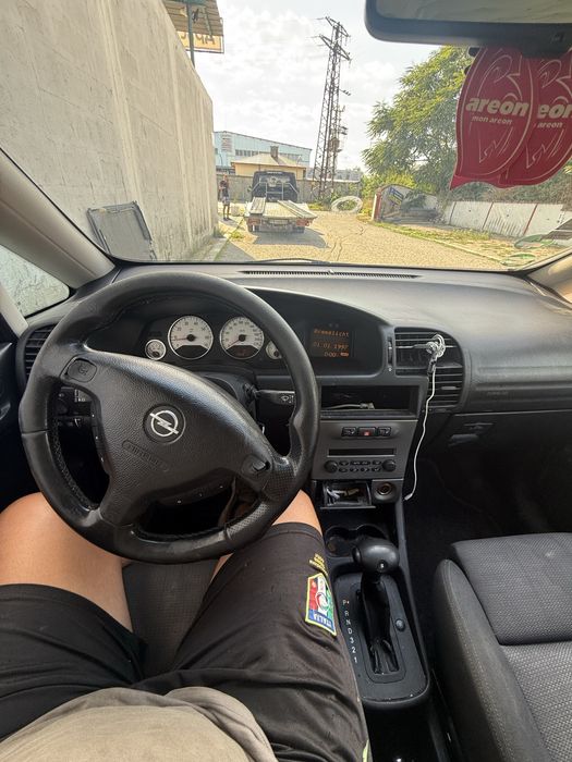 Opel Zafira A 2.2i 147HP само на части