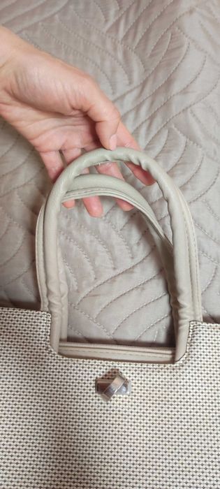 Дамска чанта в телесен цвят