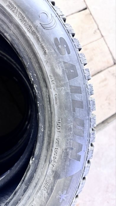 Продам шины зимние r17