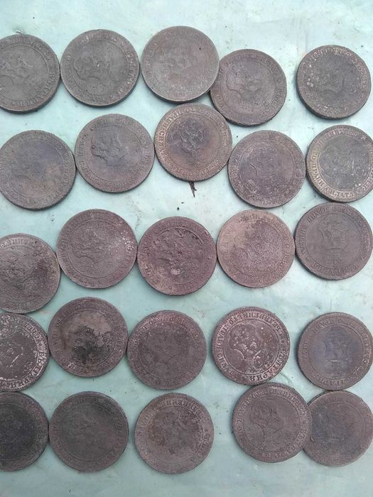 Стари български монети