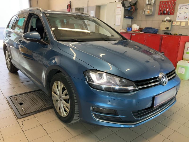 Volkswagen Golf VII 2.0 TDI Highline BlueMotion Tech 2013