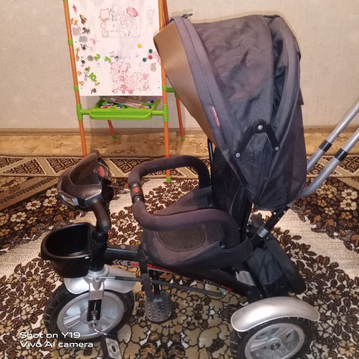 Детский велосипед с управлением