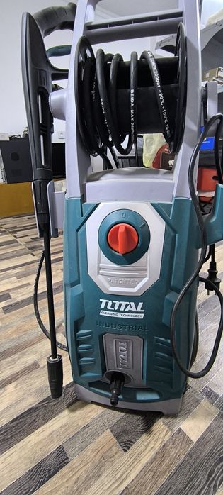 карчер total yengi 180 бар