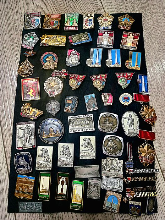 Значки в ассортименте