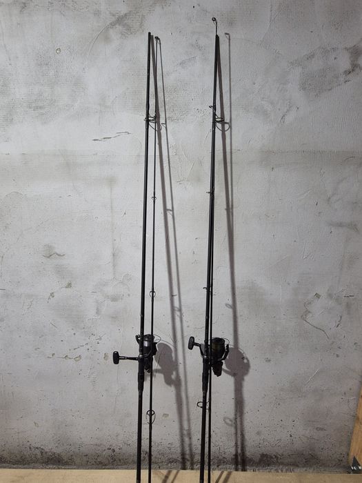 Set 2 lansete Caperlan Xtreme 500 cu mulinete
