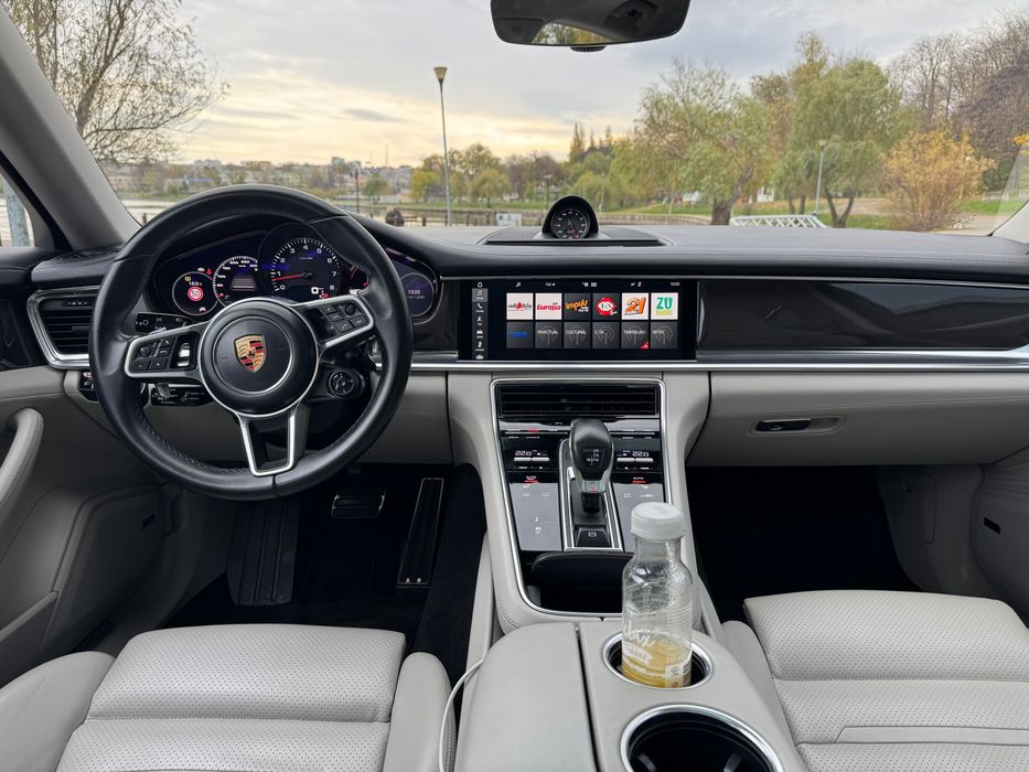Porsche Panamera 4s / 440 cp / 2017 / 98000 km