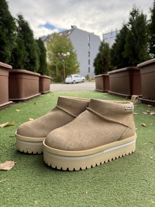 Велурени апрески Tommy Jeans