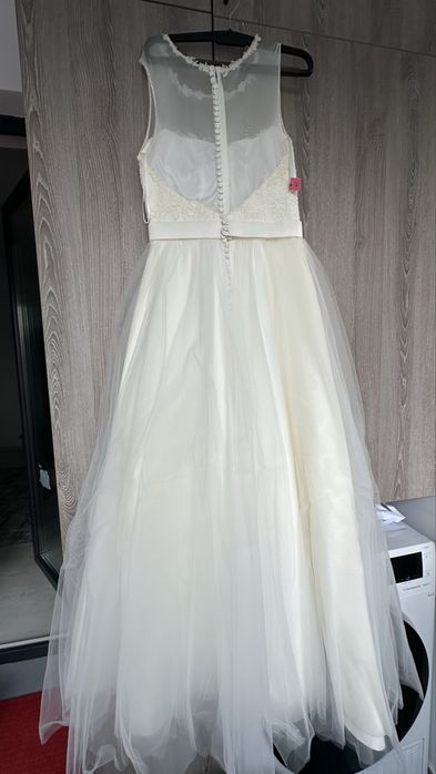 Rochie mireasa ivory