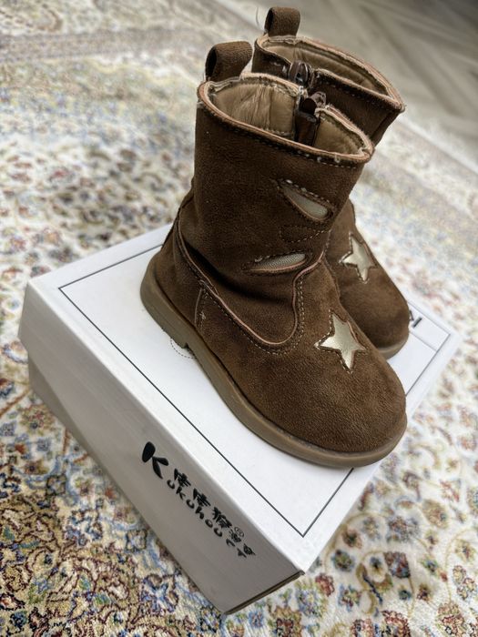 Ботинки для девочек.