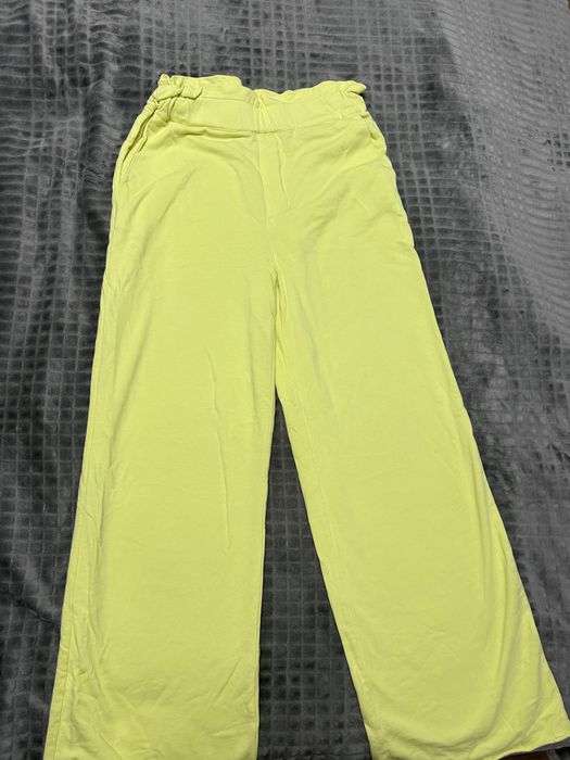 Одежда на размер 44-46, есть оверсайз модели