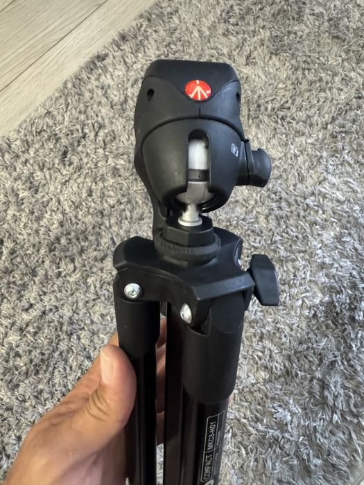 Trepied profesional manfrotto