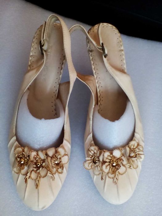 Дамски официални обувки