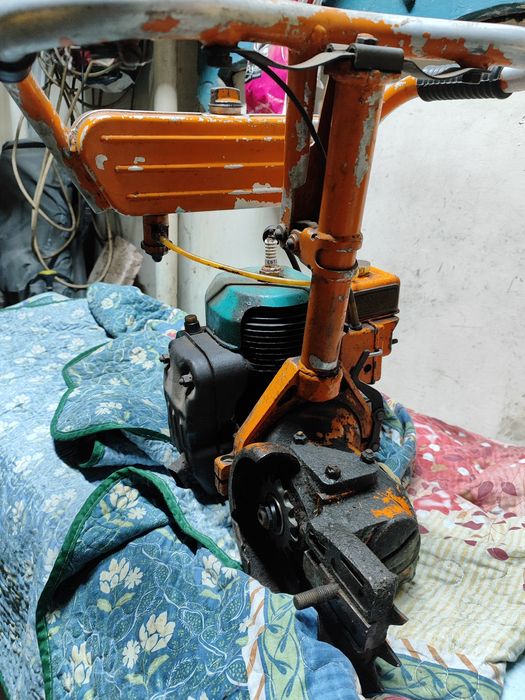 Продам пилу УРАЛ 2 Т