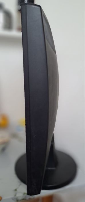 Монитор  Samsung черный