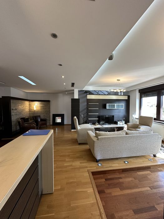 Herastrau Duplex 5 cam 225m plus 2 locuri parcare