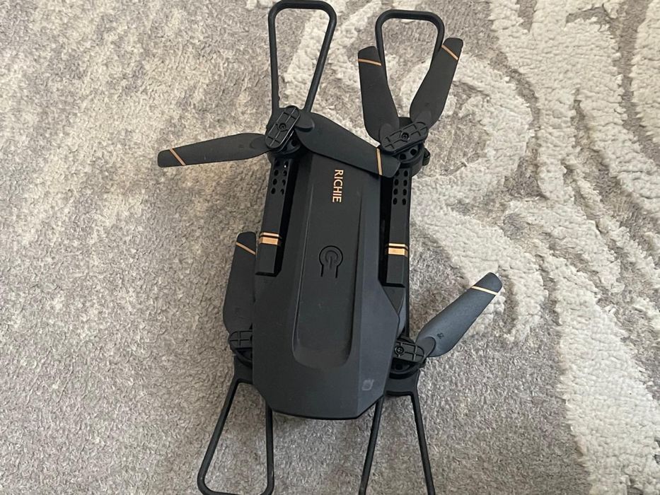 Продам дрон 4drc