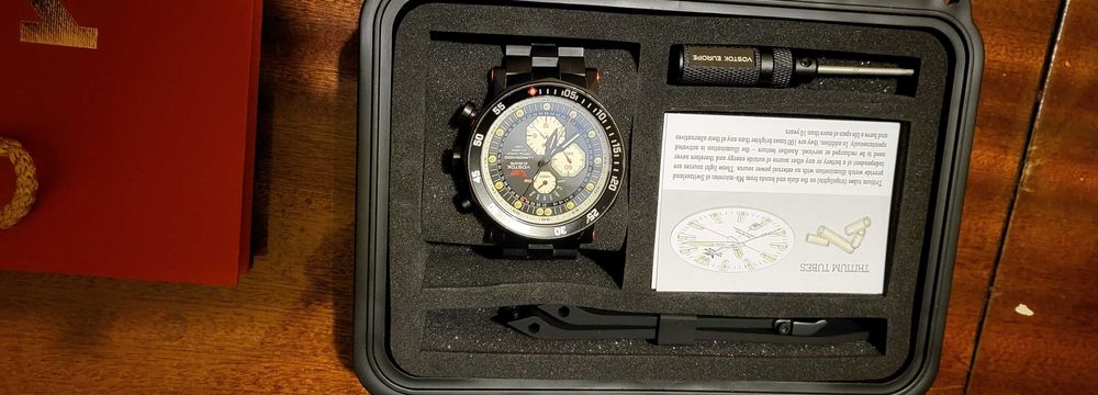 Продавам Vostok Lunokhod 2