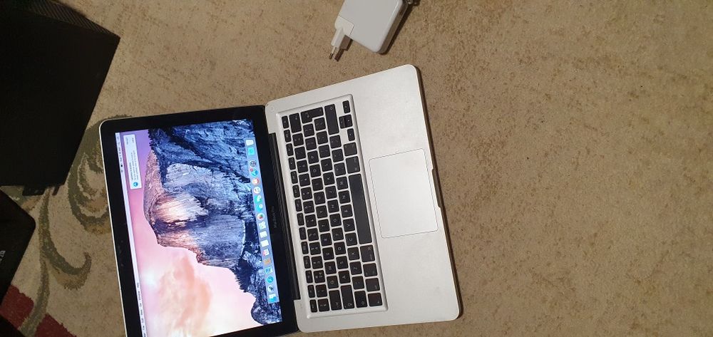 Macbook pro 13 inch i5 3gen