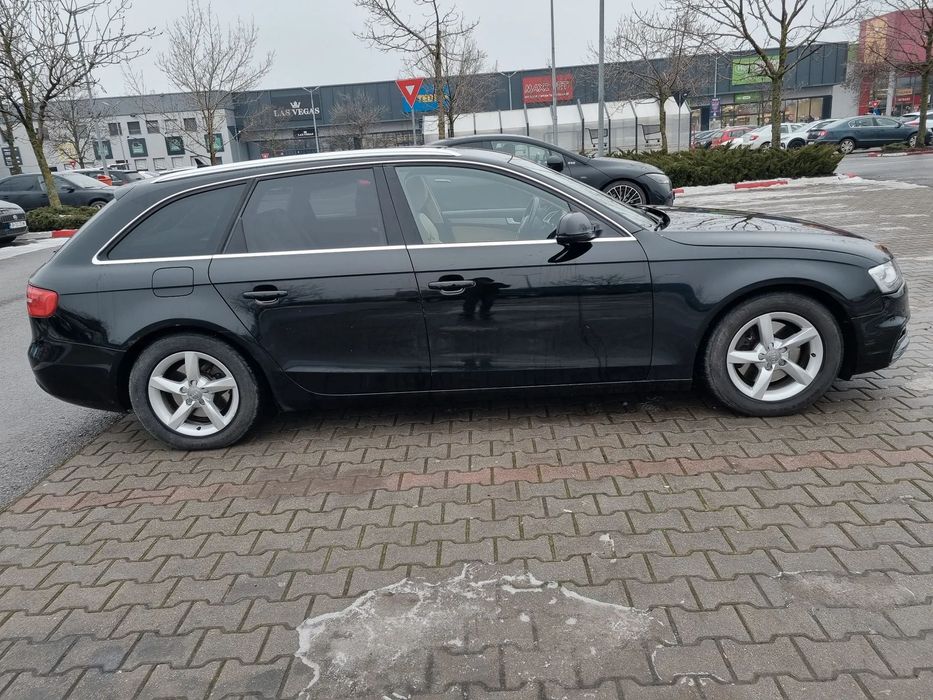 Audi A4 Proprietar de 7 ani, revizii la zi
