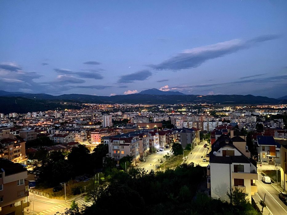 Продава се Многостаен апартамент в Благоевград, Освобождение - 135 кв.м за 945 €/кв.м - Снимка #11