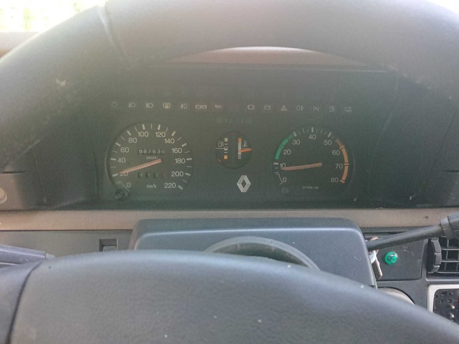 VAND Renault 18 GTL cu manual de reparatie, pentru iubitorii de restaurare
