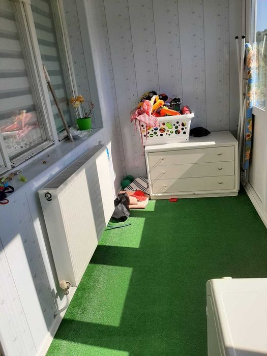 Тристаен апартамент кв.Деленки