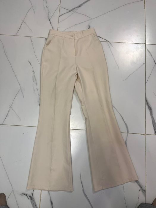 Продам белую двойку.