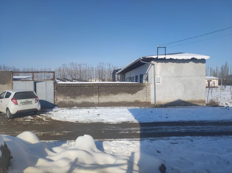 Srochna uy sotiladi  Navbahorda 6sotihli uy sotiladi