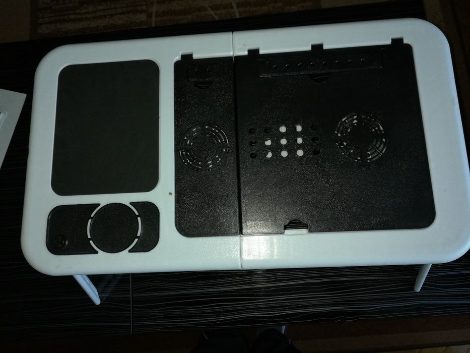 Масичка за лаптоп