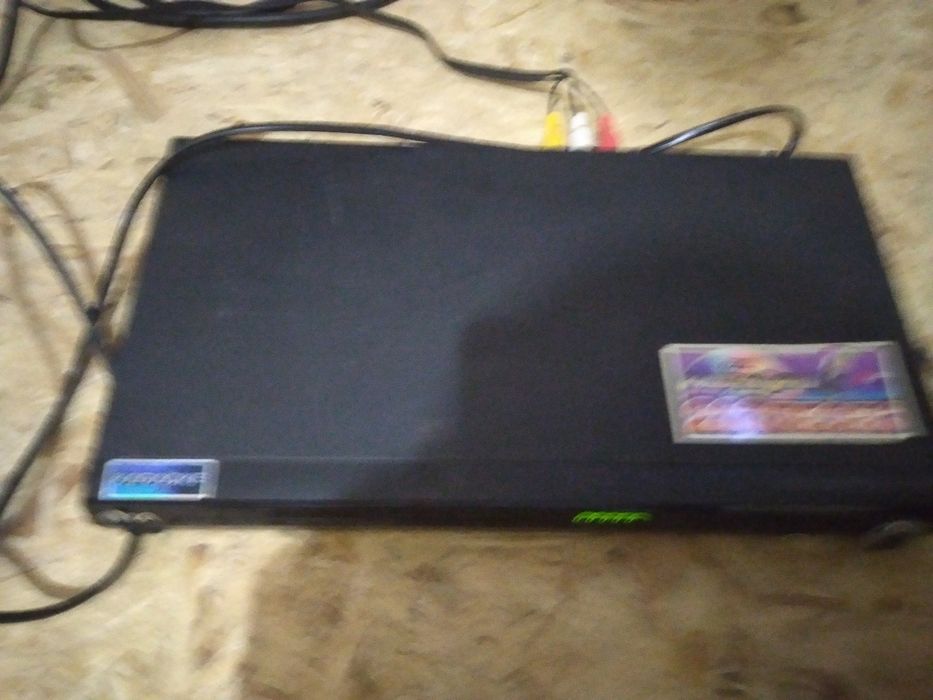 Продам двд в рабочем состояние