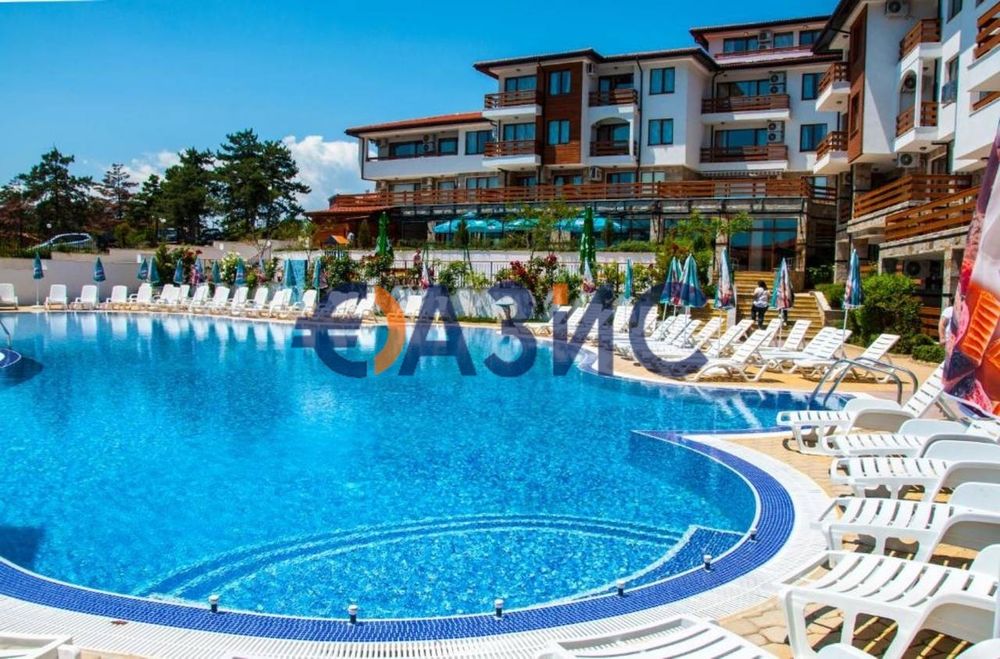 Продава се Едностаен апартамент в к.к. Слънчев бряг - 56 кв.м за 587 €/кв.м - Снимка #12