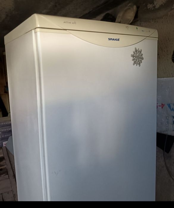 Холадилник снайга холати яхши хамма нарсаси радной  Буйи 1.70дан балан