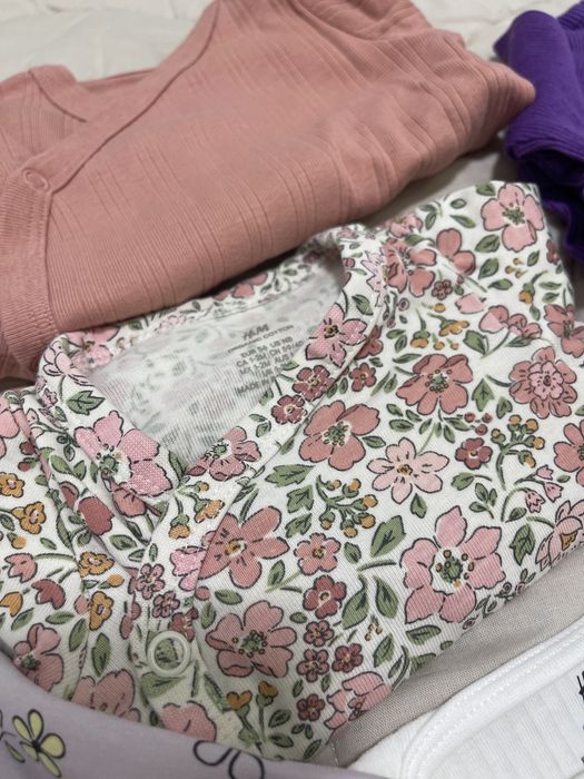 Бебешки дрехи за момиче от H&M