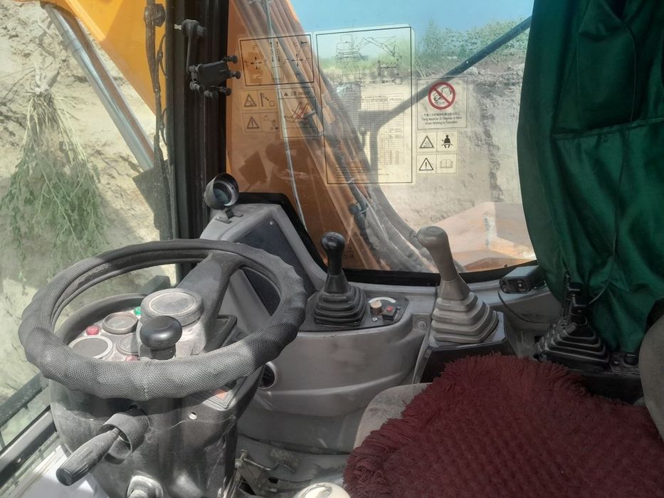Ekskavator rodex x77 sotiladi srochna