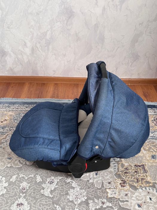 Автокресло детское в хорошем состояний