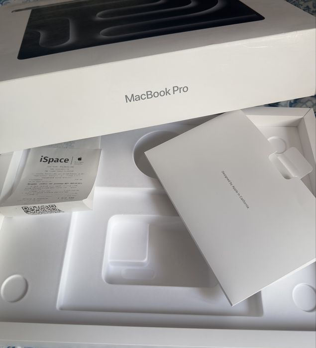 Apple MacBook Pro 14