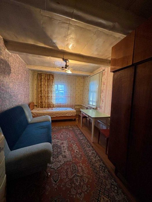 Продается дом в центре города по ул Чехова.